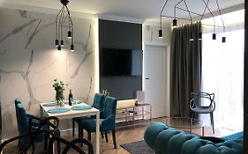 Family&Business Sauna Apartments No4 Leśny nad Zalewem z Balkonami i Parkingiem oraz możliwością wyżywienia